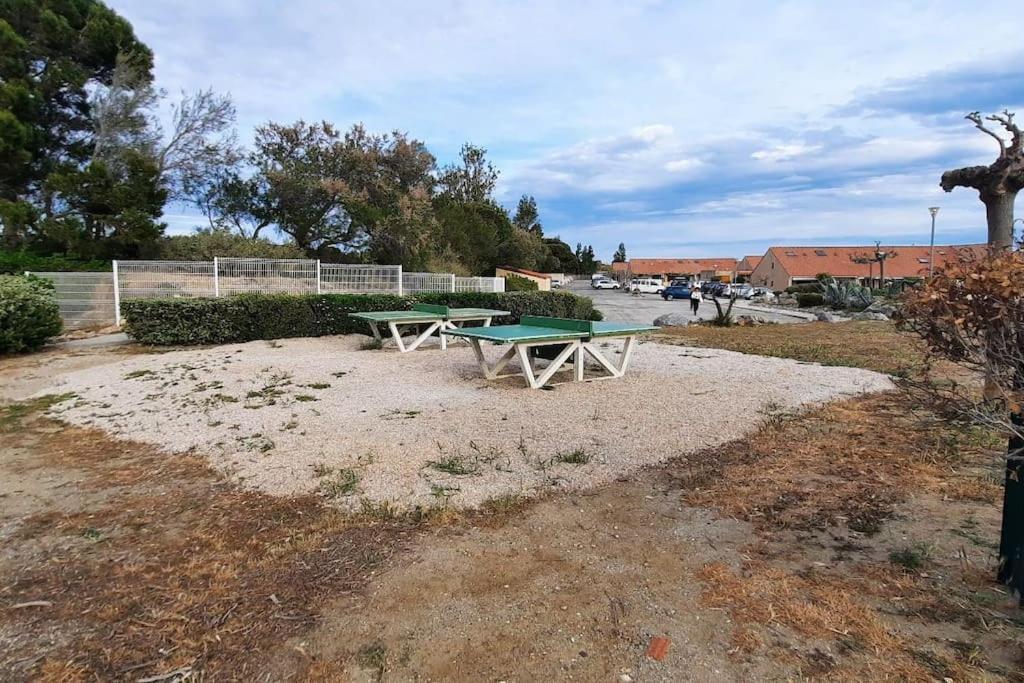 Maisonnette Entre Etang Et Plage Лёкат Экстерьер фото